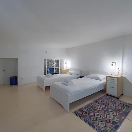 Luxury - Ausonio * Milan